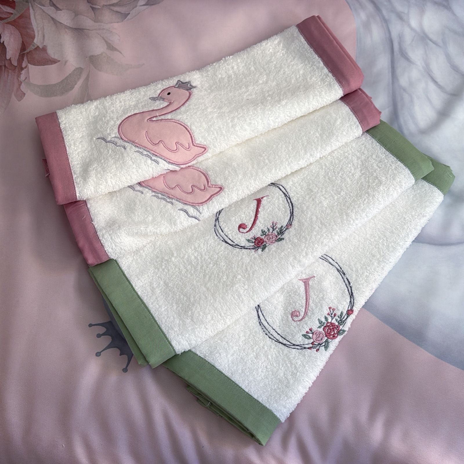 Burpcloths - Swan 01 baby burp cloths South Africa