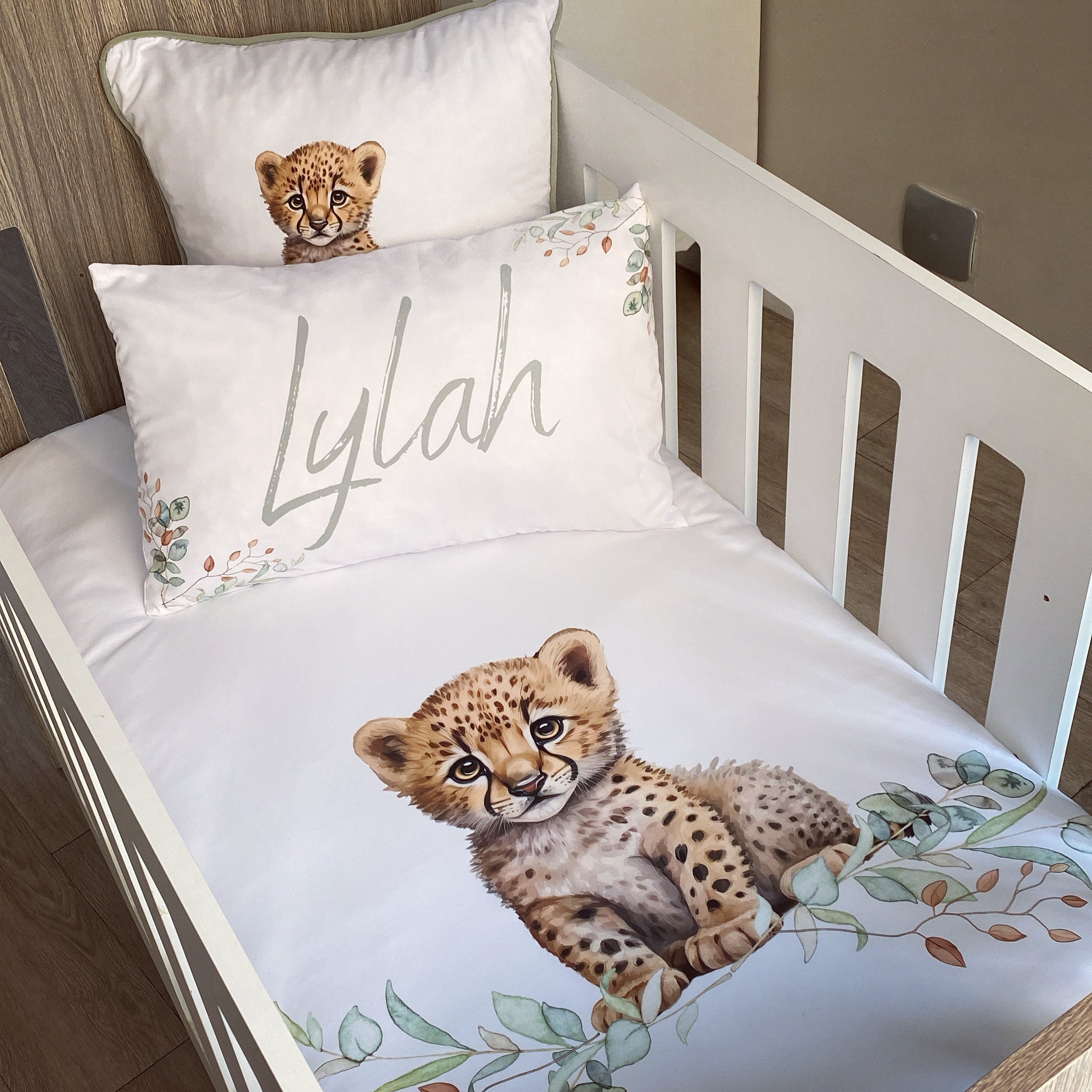 Cot Bedding - Cheetah Set 01 baby neutral nursery linen set South Africa