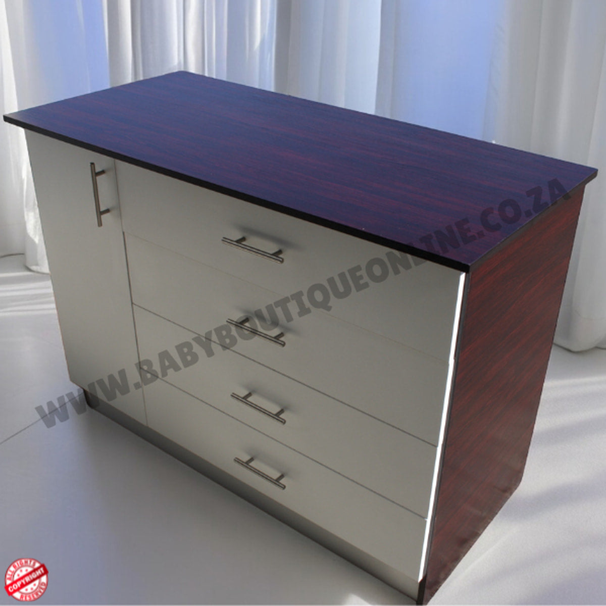 Large Compactum White & Burgundy - B0070